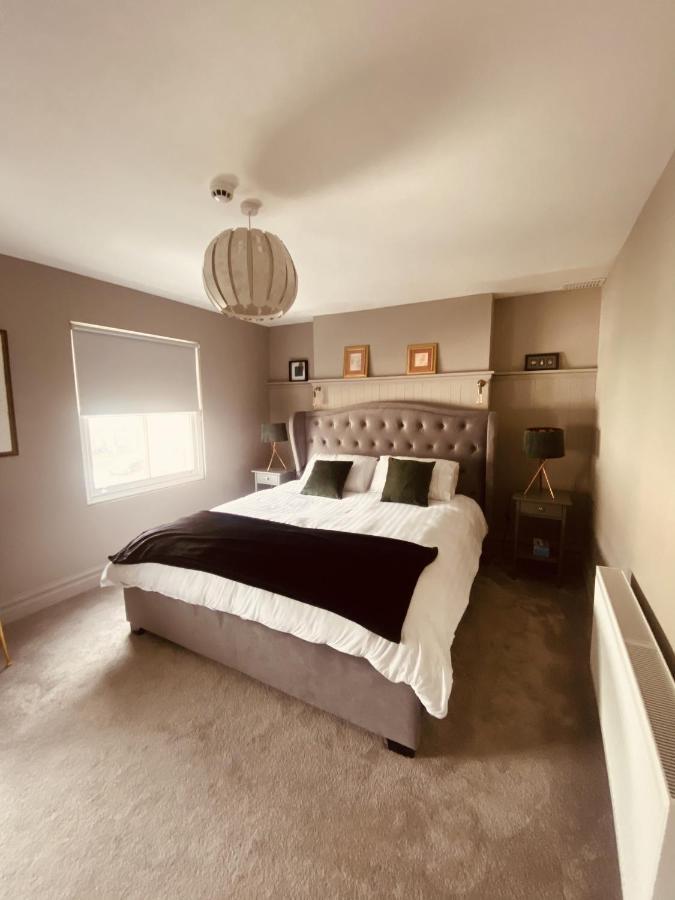 3 Bedroom Luxury Apartment Main Street Cashel  Buitenkant foto