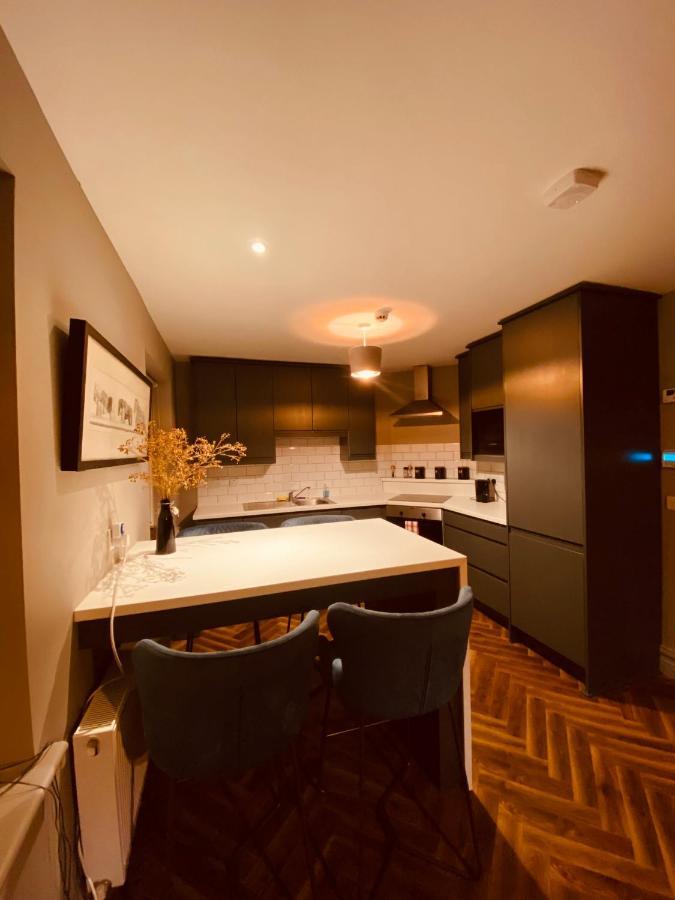 3 Bedroom Luxury Apartment Main Street Cashel  Buitenkant foto