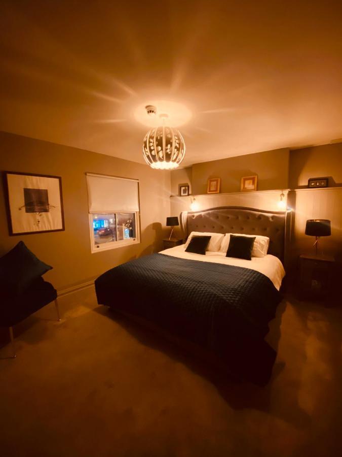 3 Bedroom Luxury Apartment Main Street Cashel  Buitenkant foto